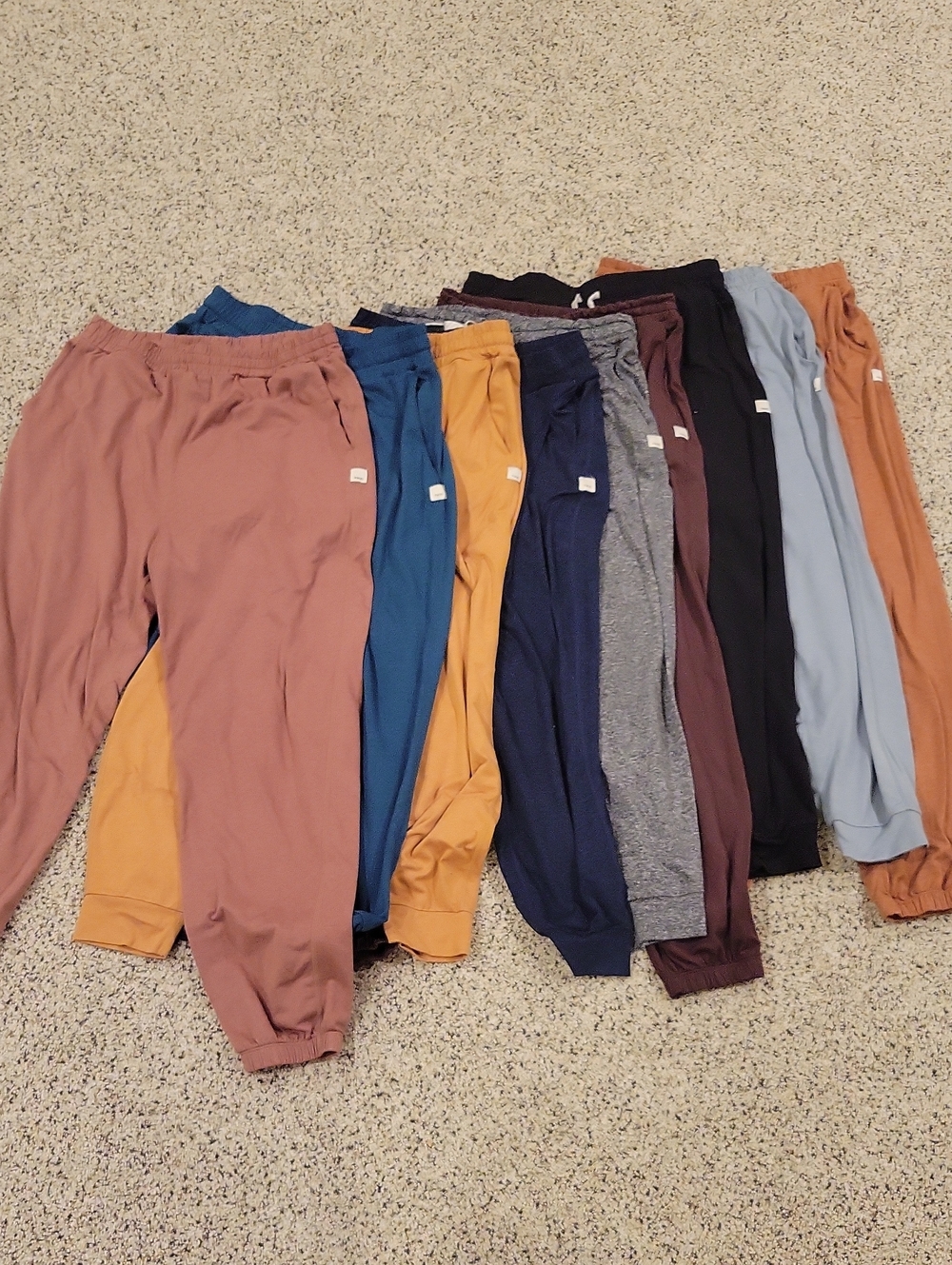 Vuori Joggers Pants Bundle Of 9 Sz Small